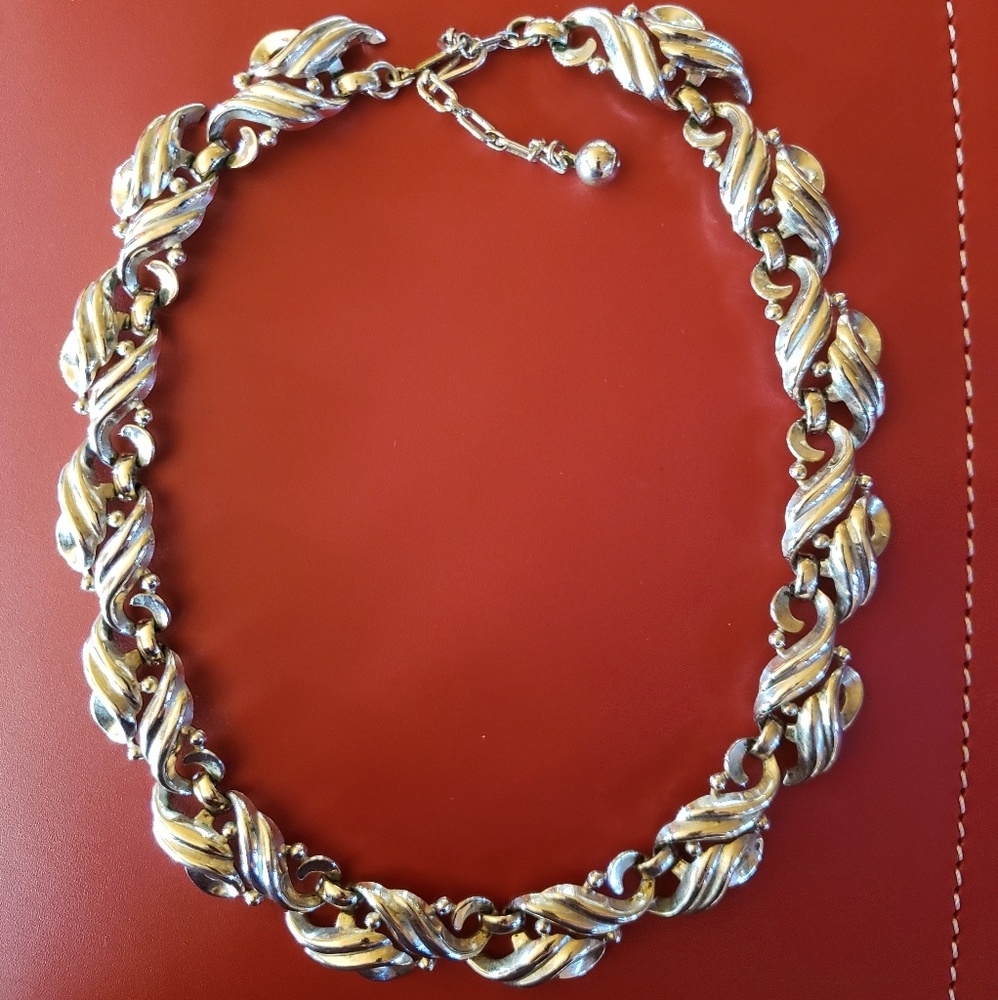 Choker Necklace